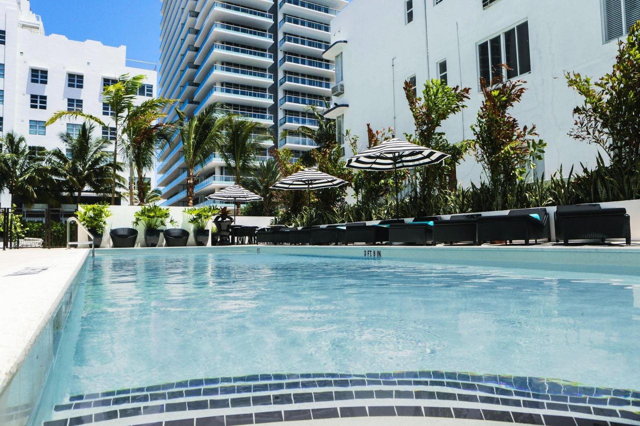 Hotel Croydon Miami Beach